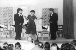 Το άνθος του γιαλού (16-3-1958). Η πρώτη οπερέτα που ανέβασε το Αναγνωστήριο. 